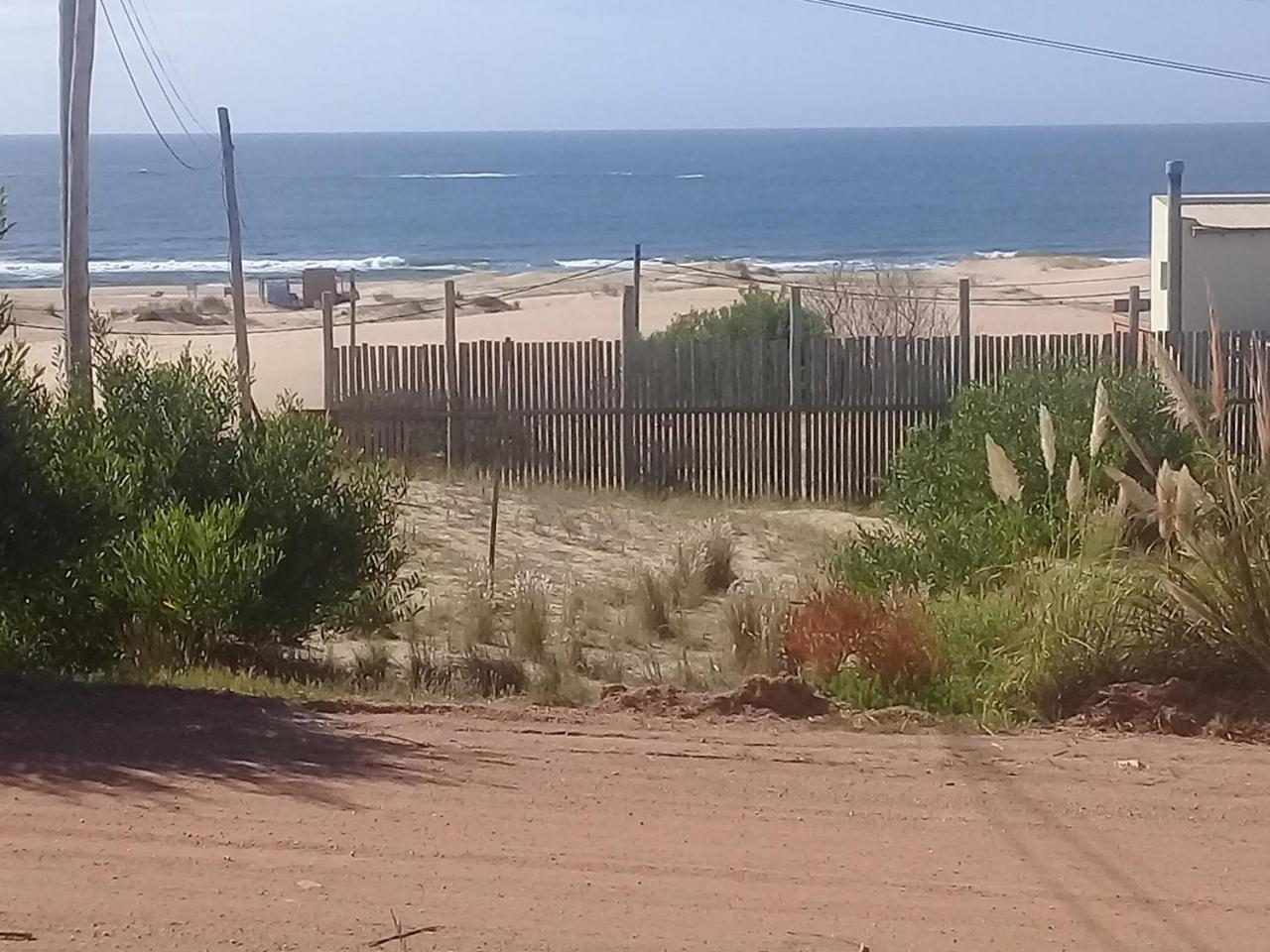 Cabana Praia Punta Del Diablo Exterior photo